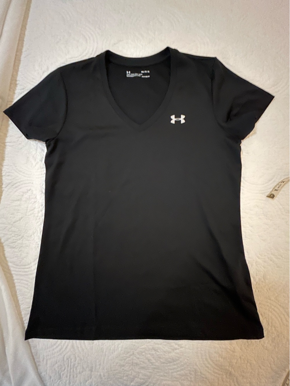 Under Armour Women’s Black V-Neck Short Sleeve Performance Tee